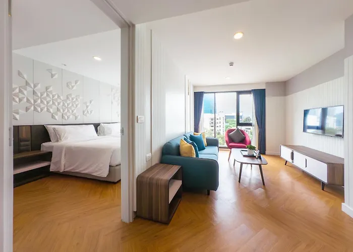 Amanta & Sathorn